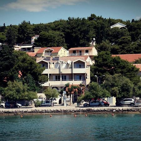 Apartmenthaus Kosirina-Тисно Екстер'єр фото
